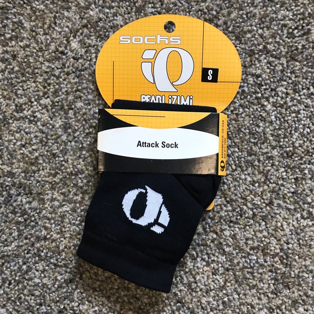 NWT Pearl Izumi Attack Socks - Small